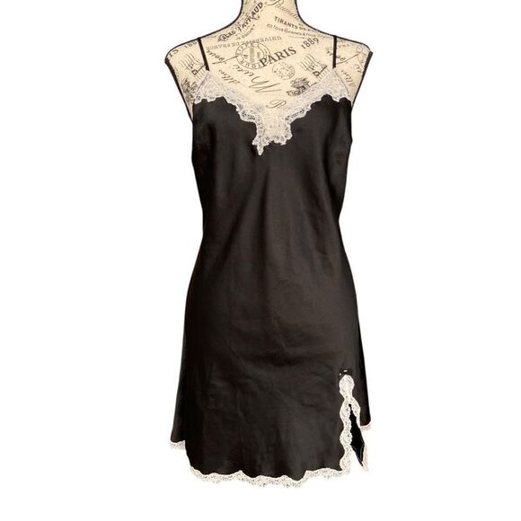 Victoria's Secret Lace Black Slips Nightgown in Size Large - Picture 1 of 10